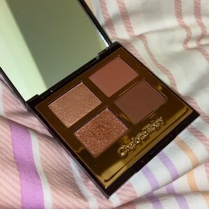 Charlotte Tilbury Eyeshadow Palette: Pillow Talk Dreams